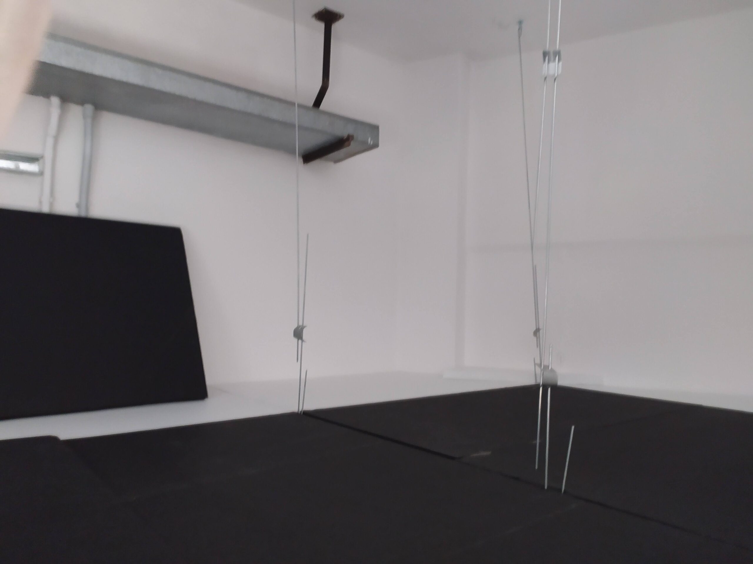 Controsoffitto fonoisolante, struttura, intercapedine con pannelli fonoassorbenti,5