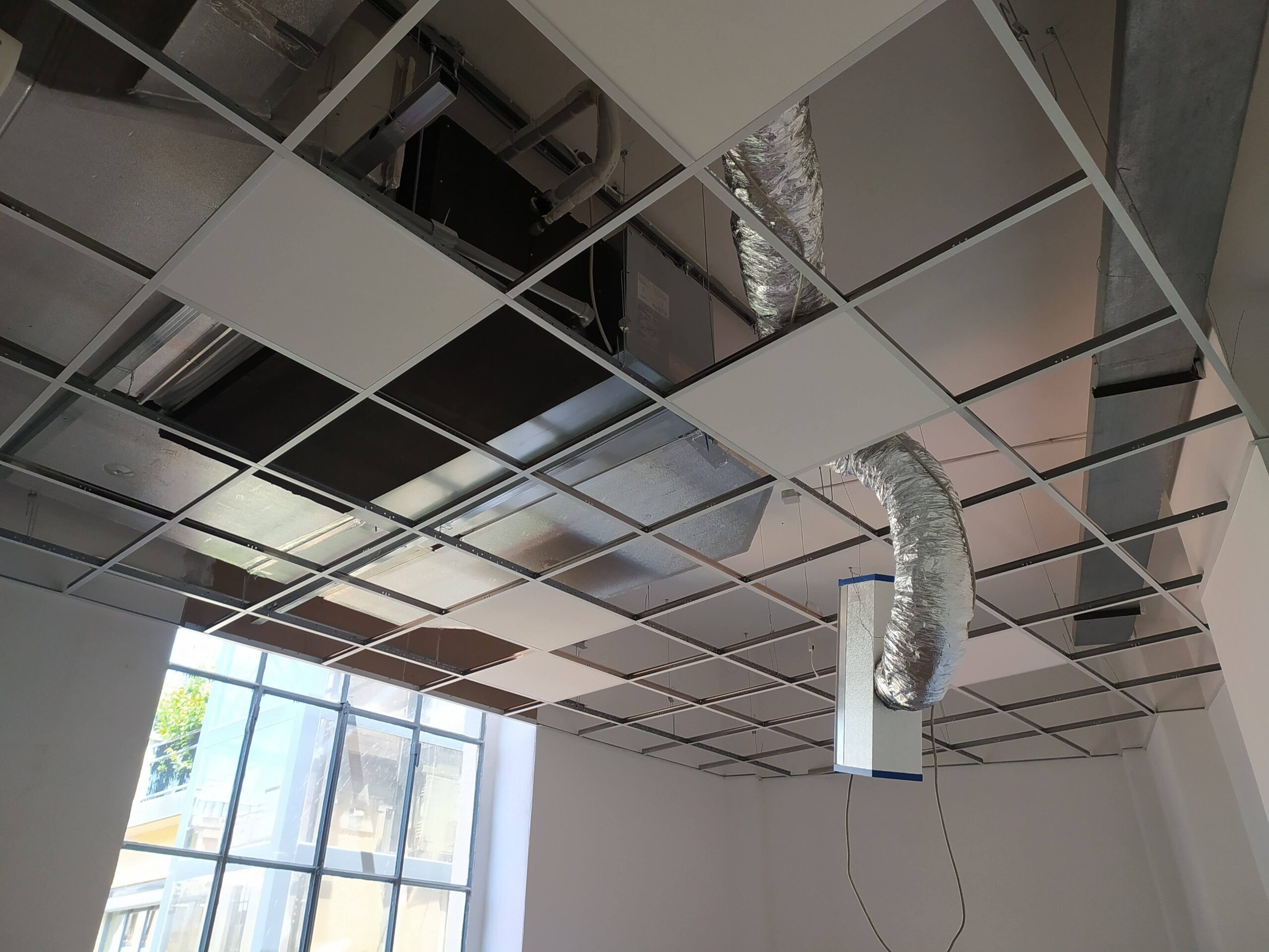 Controsoffitto fonoisolante, struttura, particolare squadratura