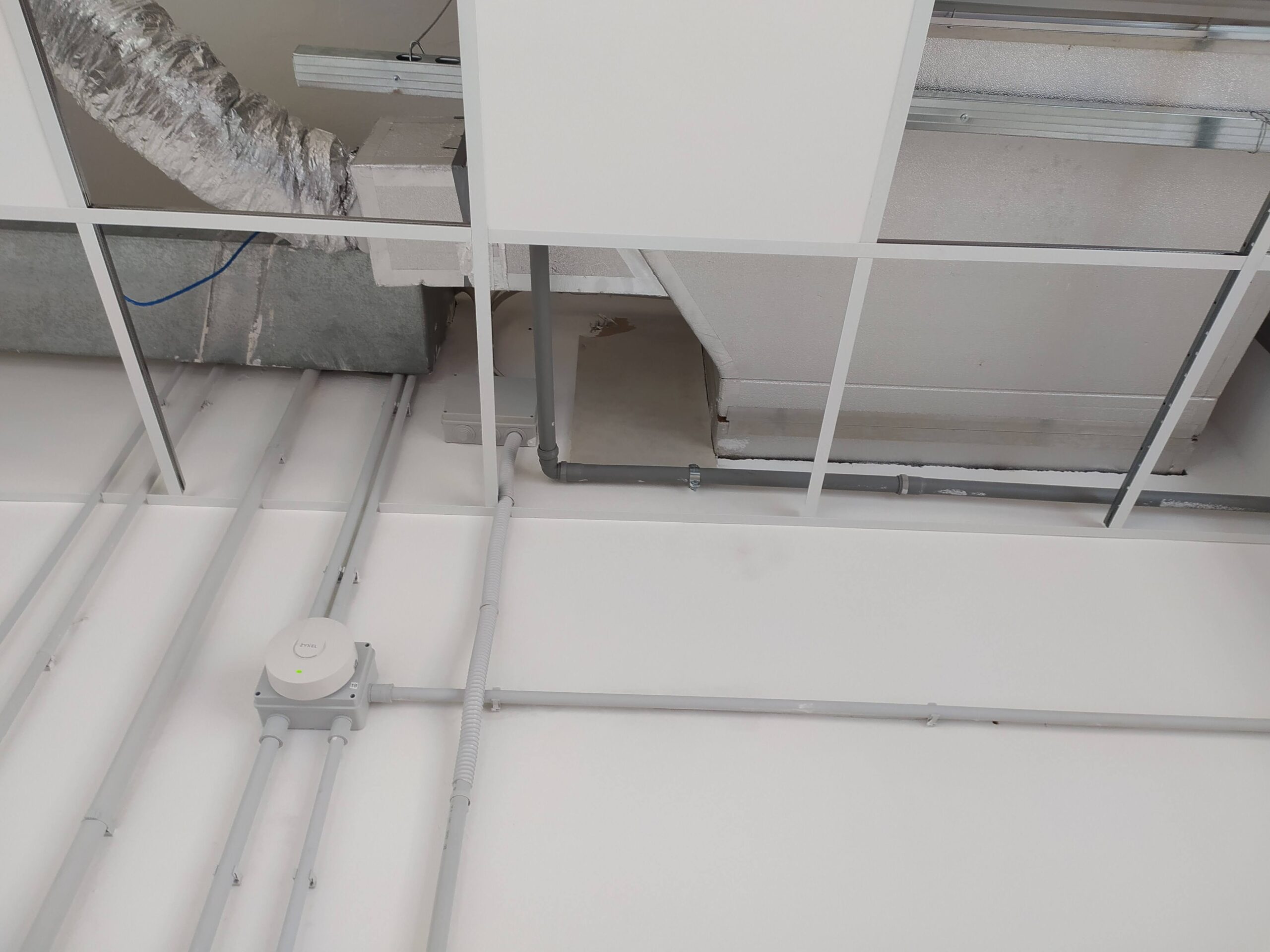 Controsoffitto fonoisolante, struttura