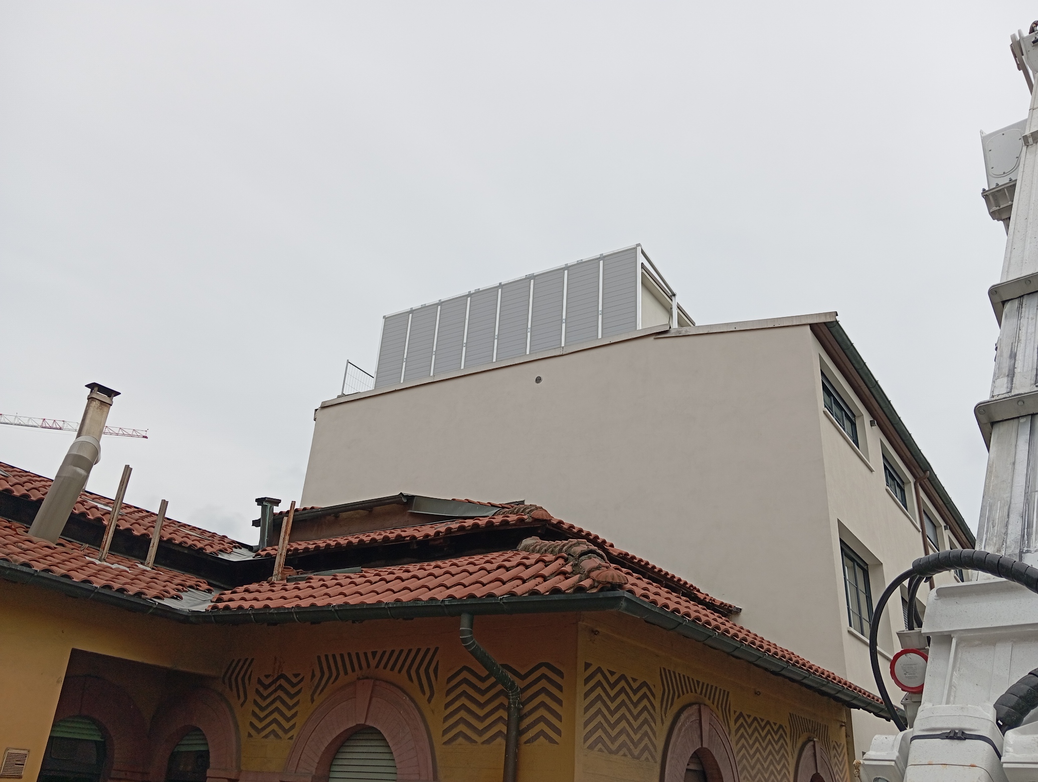 Schermatura acustica milano, vista esterna, da piano strada
