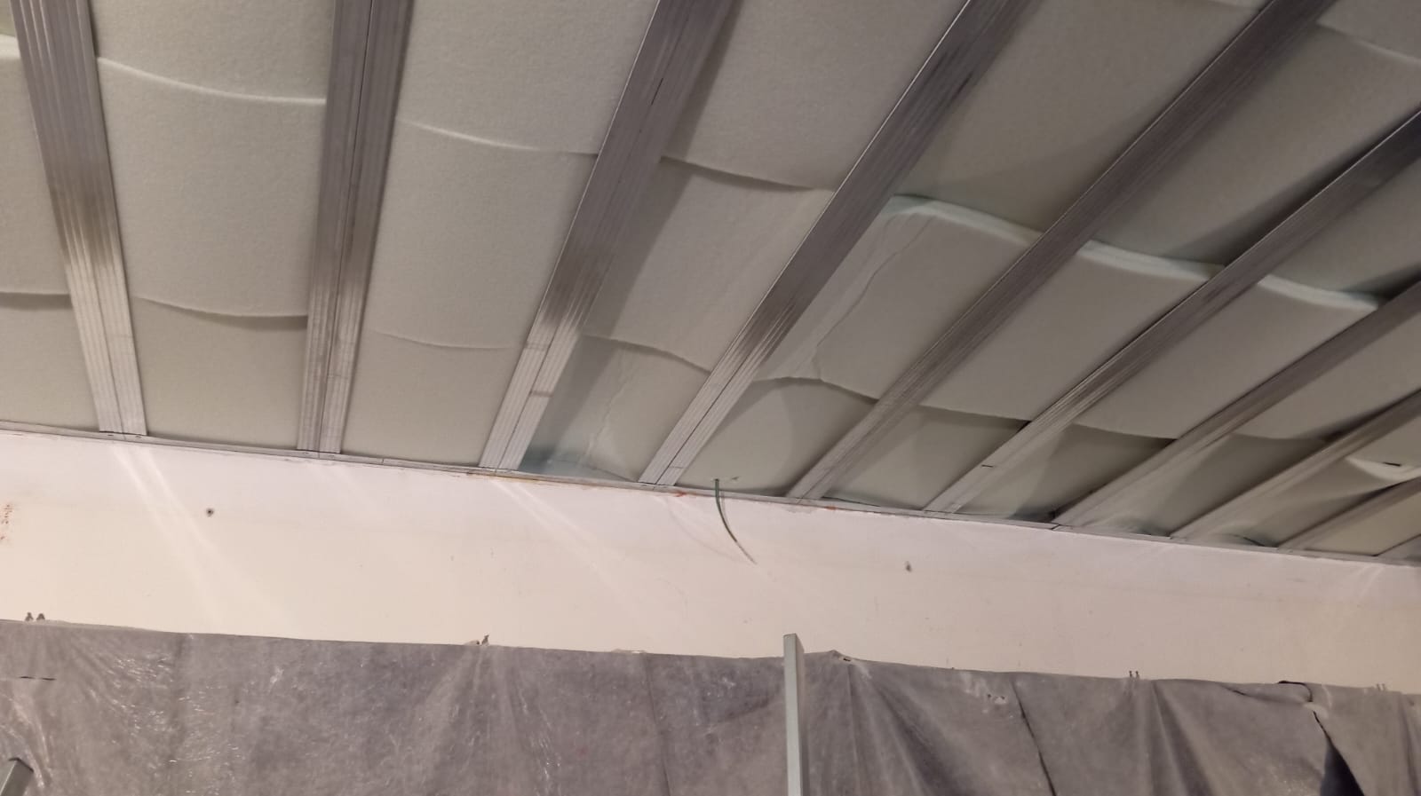 Isolamento acustico, secondo controsoffitto, struttura e fibra d