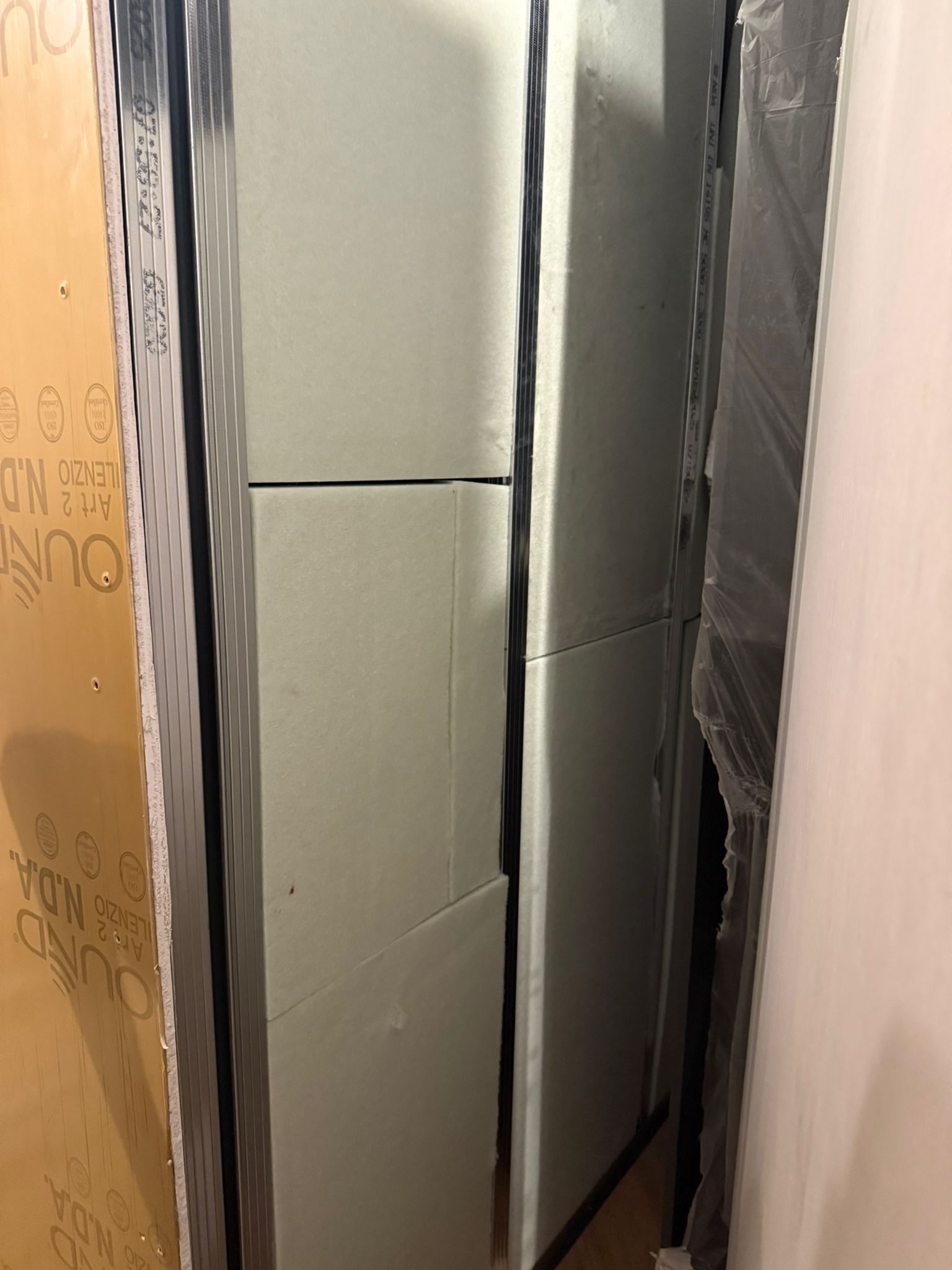 Isolamento acustico, struttura e pannelli fonoassorbenti intercapedine, primo strato cartongesso
