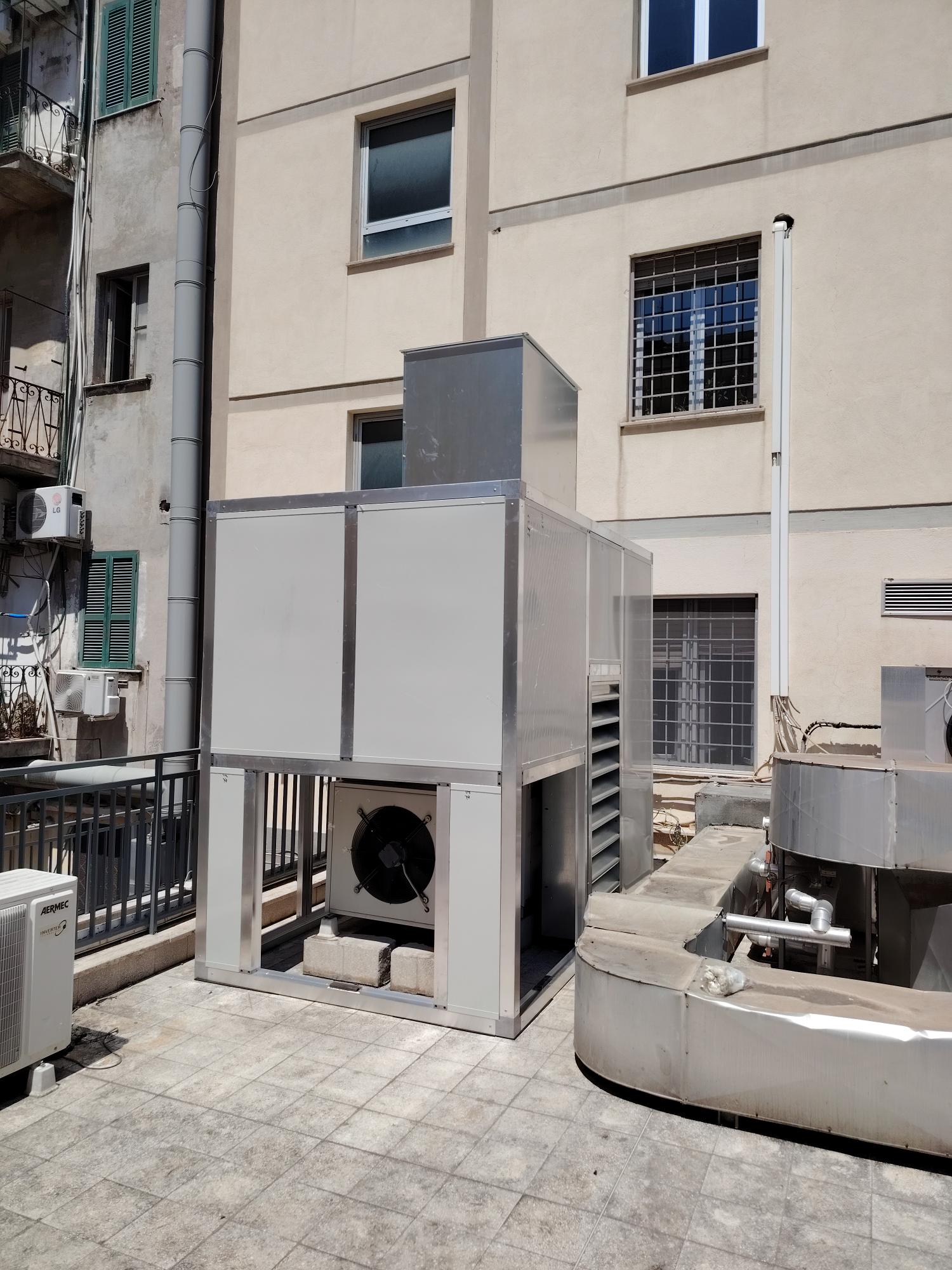Cabina silente milano, roma, pannelli, 1